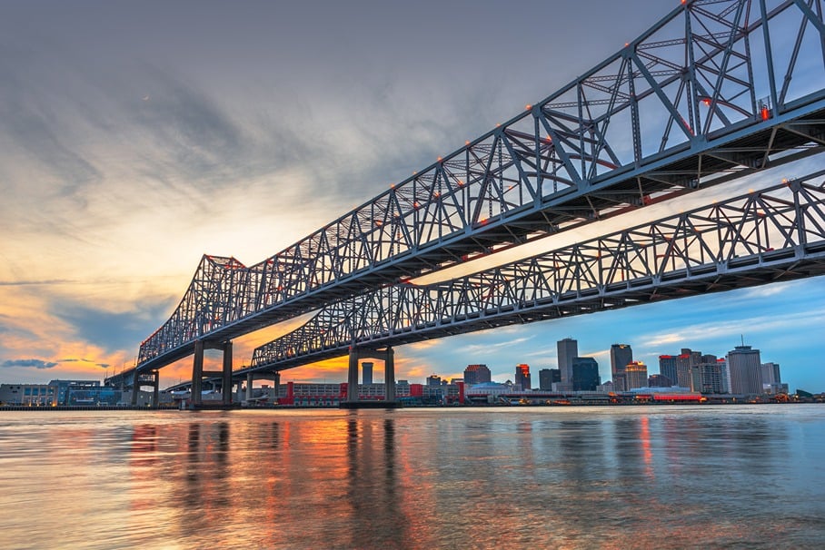 Find cheap tickets to New Orleans by bus or train